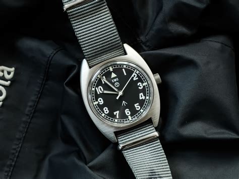 best pilot watch brands.